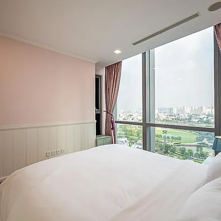 Celavie Serviced Apartment - The Vinhomes And Landmark Ho Chi Minh City Exterior photo