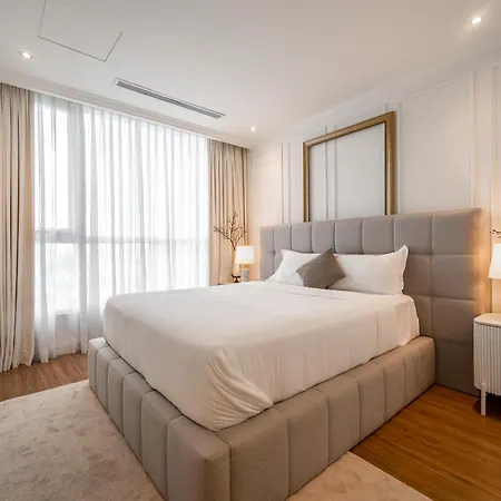 Celavie Serviced Apartment - The Vinhomes And Landmark Ho Chi Minh City Exterior photo