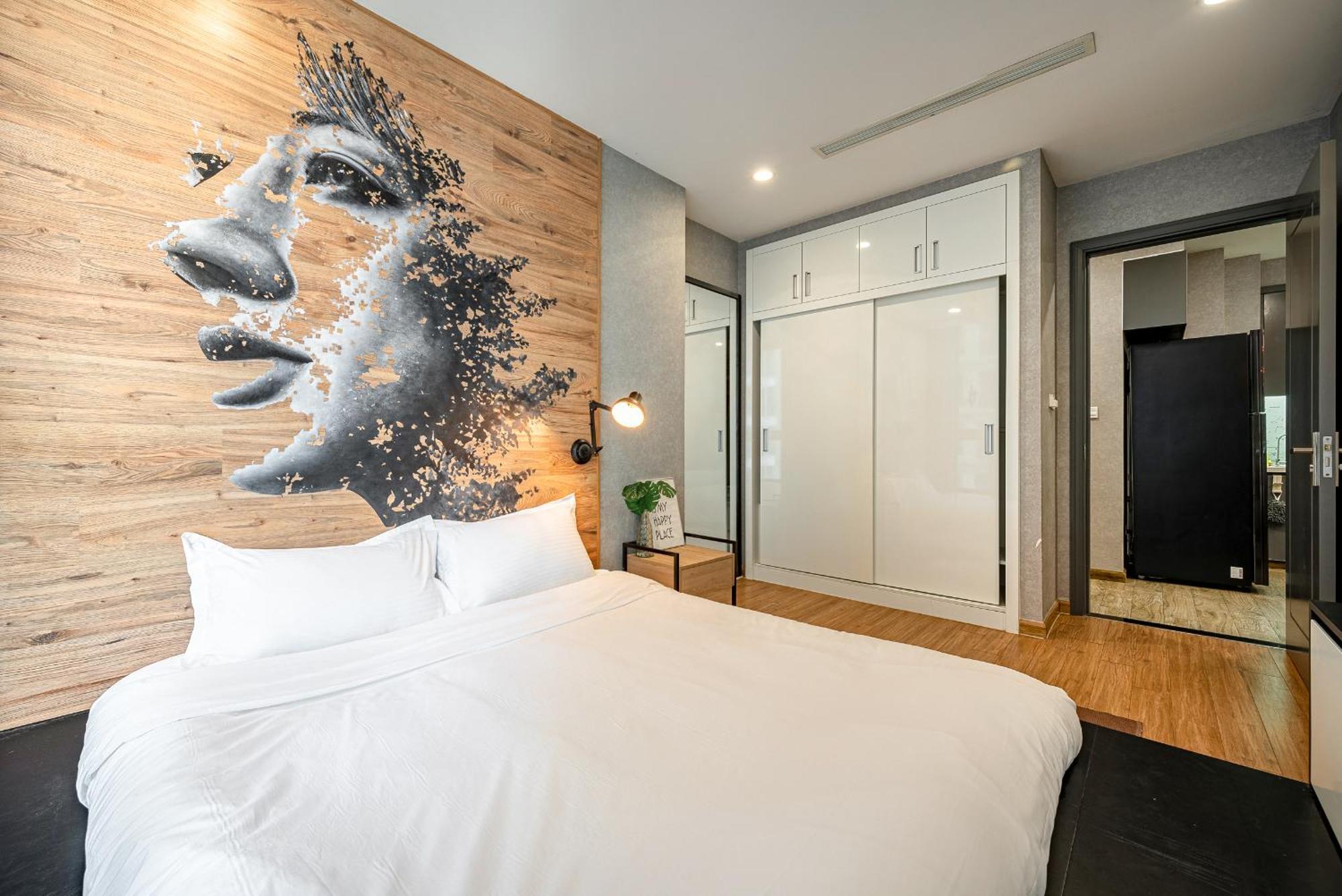 Apartment Celavie Serviced - The Vinhomes And Landmark Ho Chi Minh City