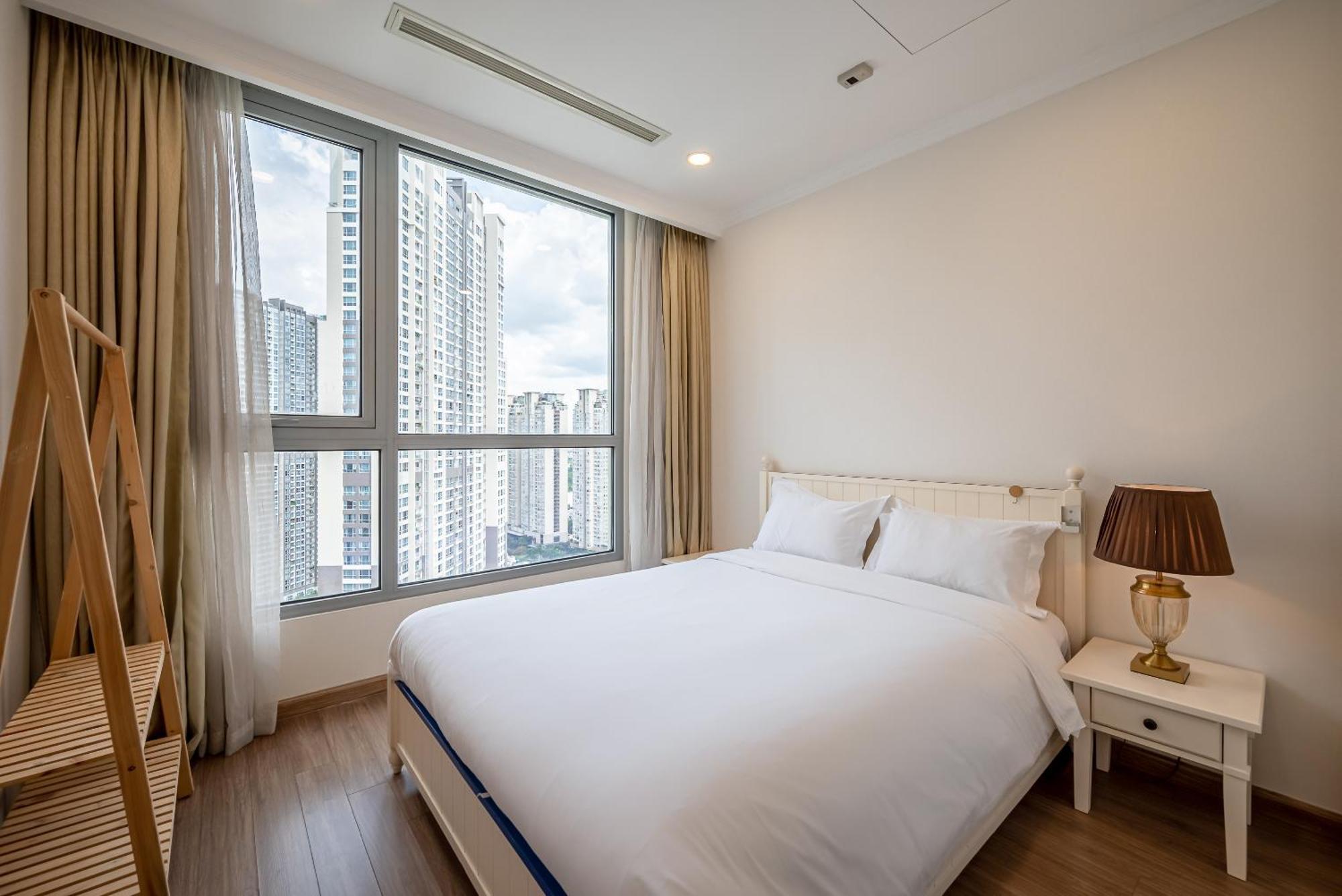 Celavie Serviced - The Vinhomes And Landmark * Ho Chi Minh City