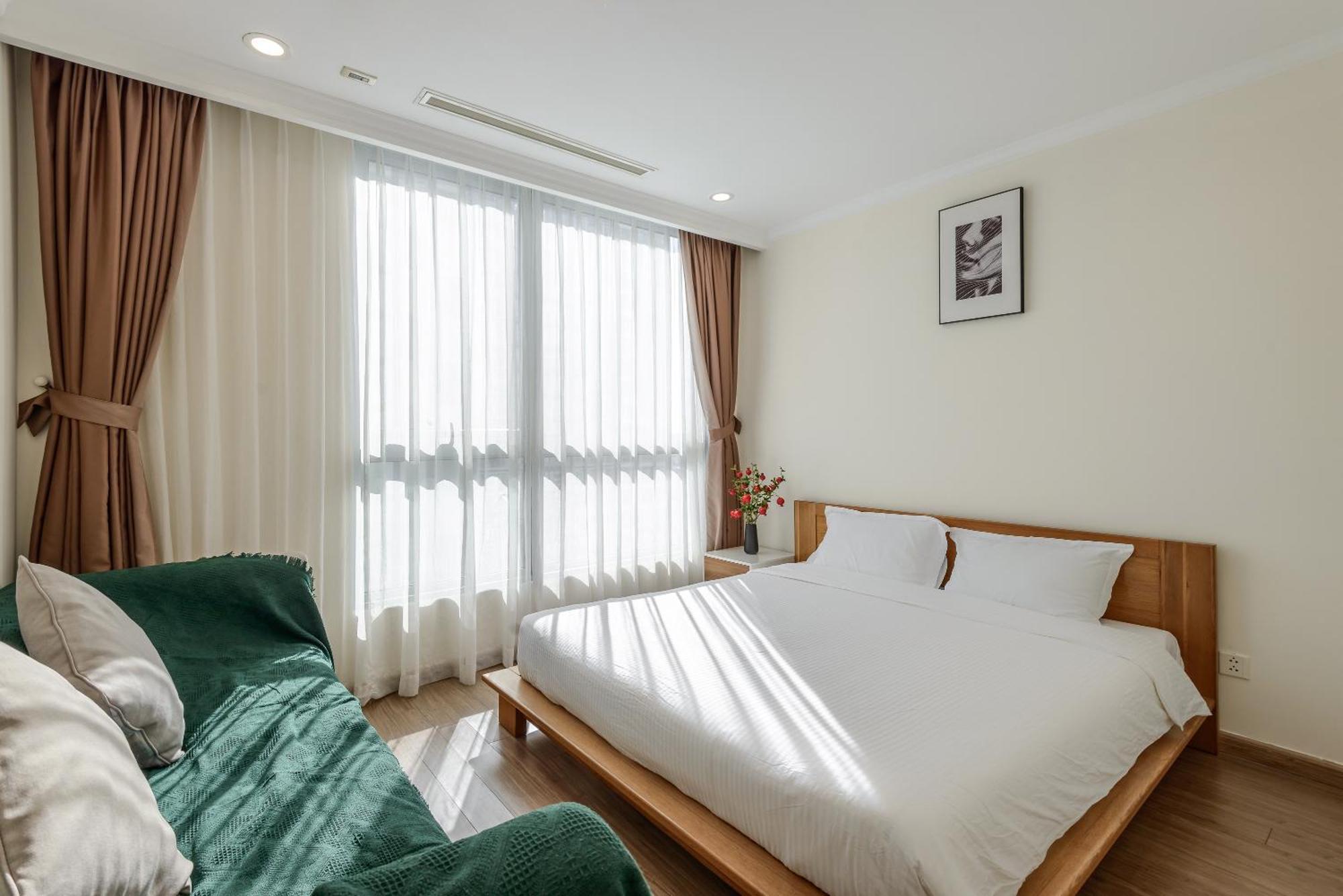Celavie Serviced - The Vinhomes And Landmark
