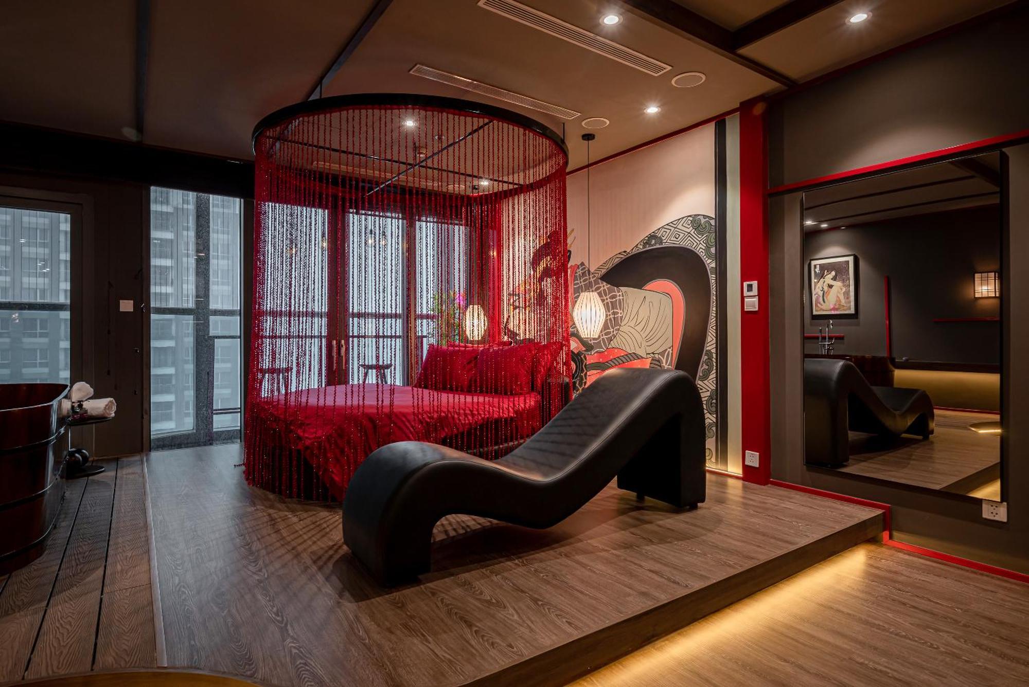 Apartment Celavie Serviced - The Vinhomes And Landmark
