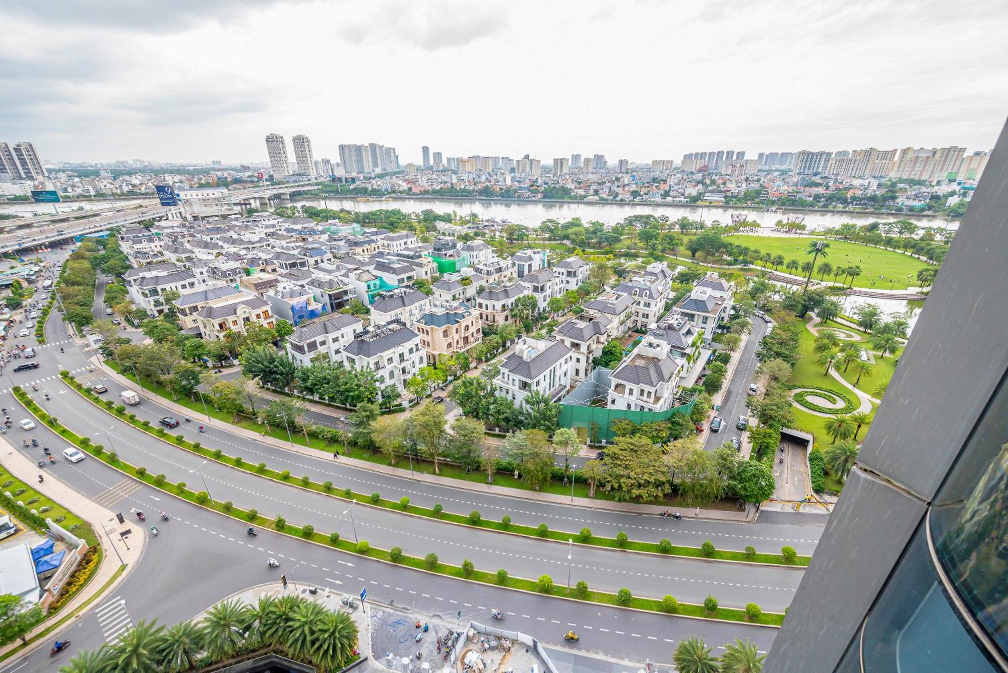 Celavie Serviced - The Vinhomes And Landmark Apartment *