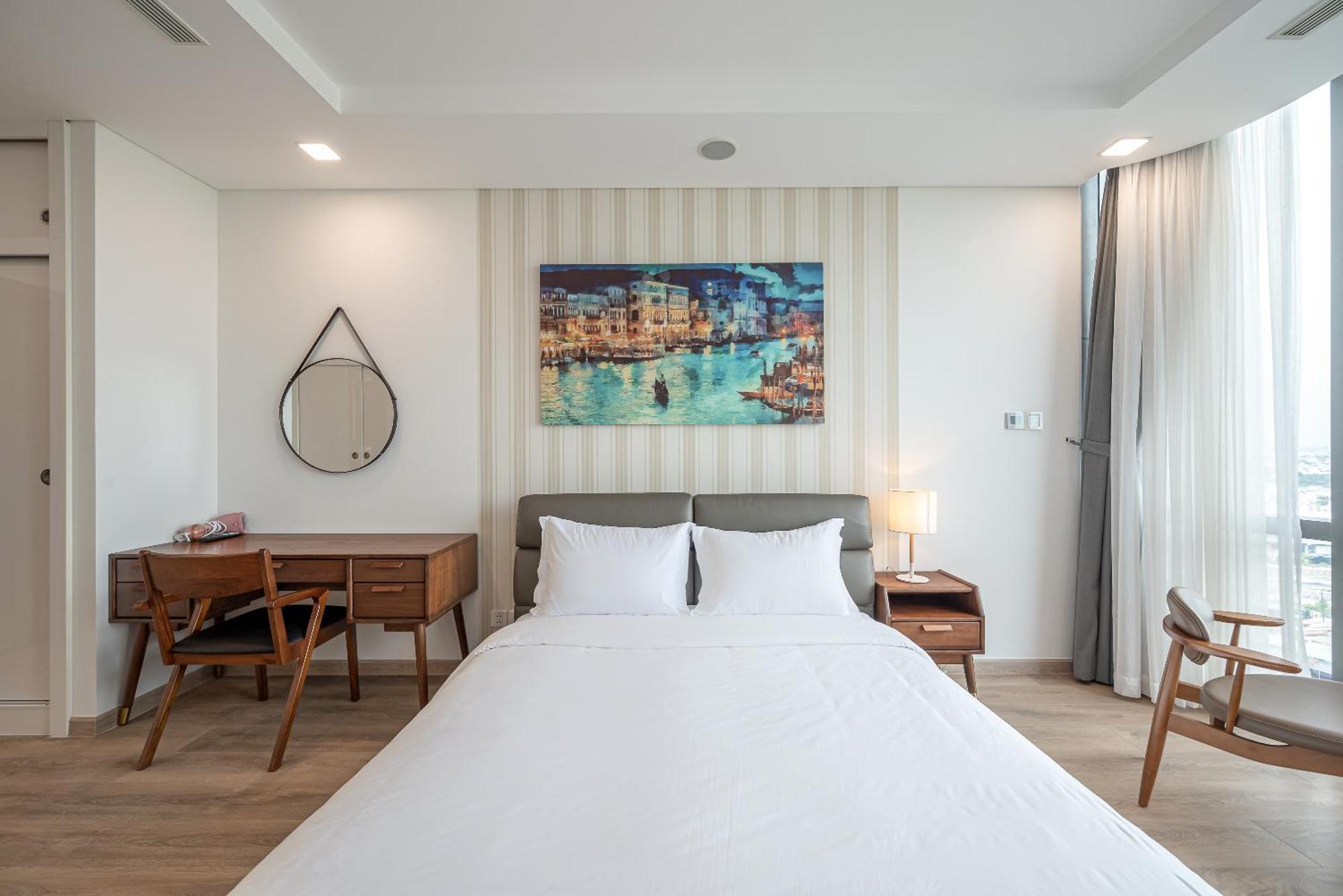 Celavie Serviced - The Vinhomes And Landmark *