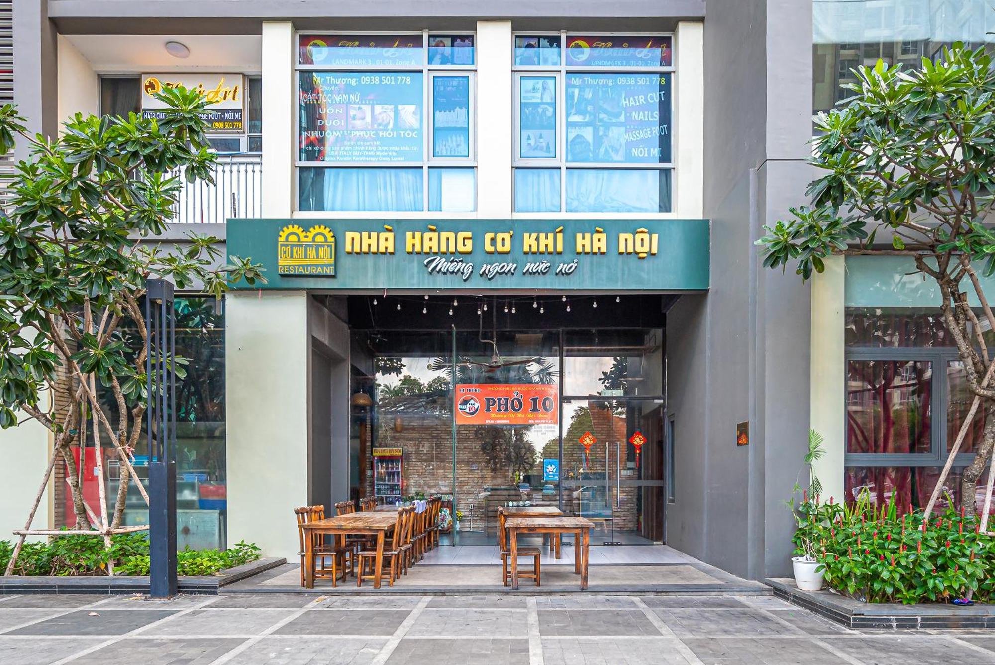 Apartment Celavie Serviced - The Vinhomes And Landmark